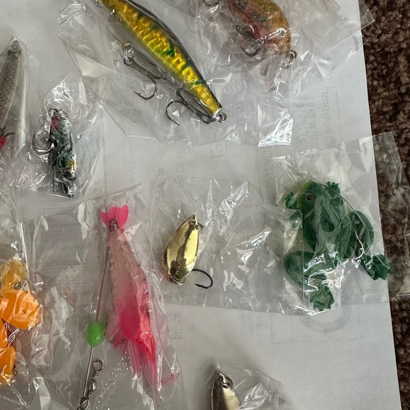 Vibrant Fishing Lure Collection - Gold, Silver, Green, Orange - Picture 2 of 7